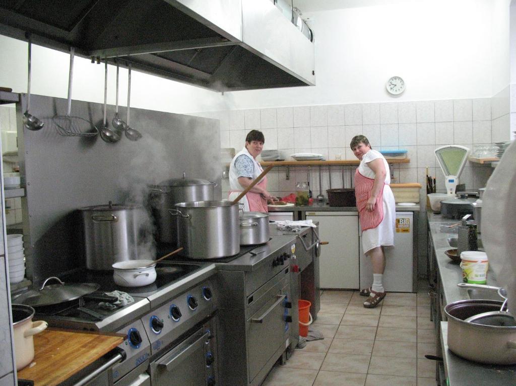 Kajovska Hospoda Exteriör bild